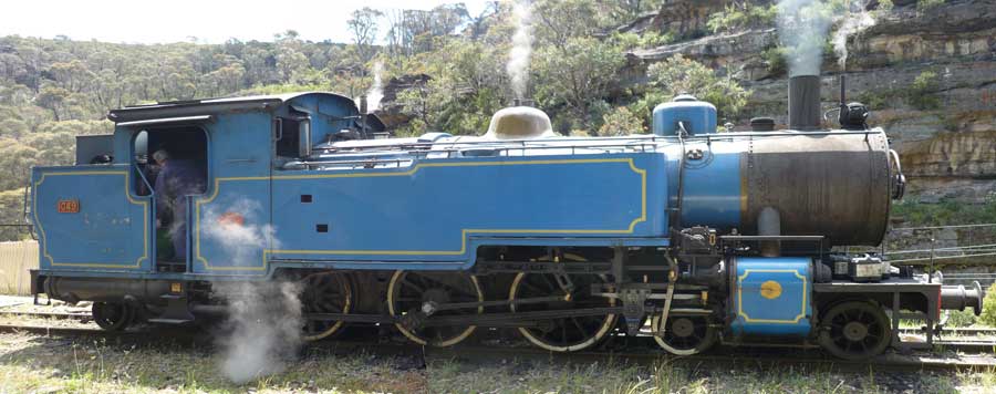 steam-train-panorama (50K)